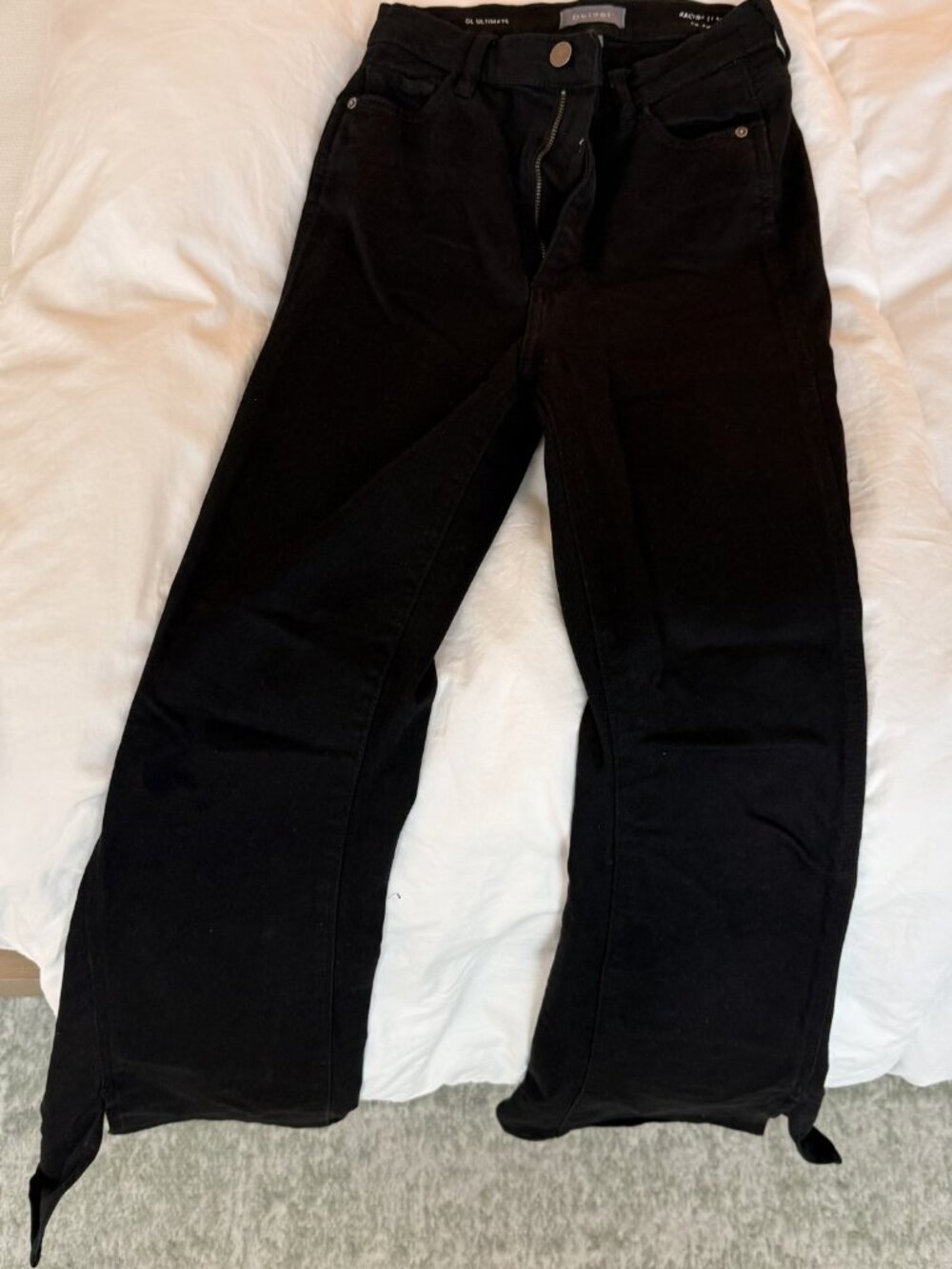 DL1961 Black Jeans Size 24 High Rise Straight Leg Split Hem